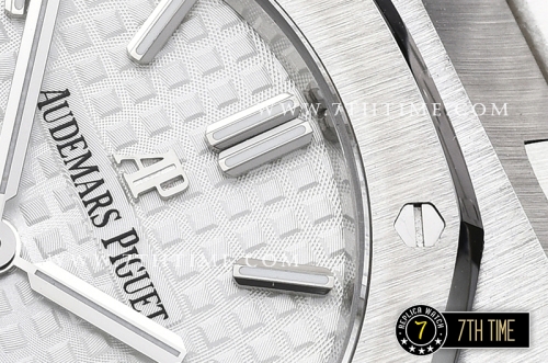 Royal Oak Ladies 33mm SS/SS White Dial Swiss ETA Quartz