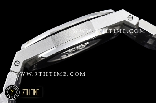 Royal Oak Ladies 33mm SS/SS White Dial Swiss ETA Quartz