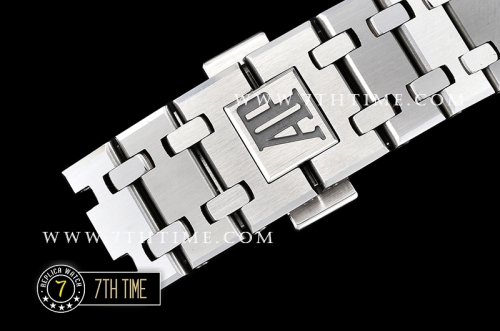 Royal Oak Ladies 33mm SS/SS Black Dial Swiss ETA Quartz