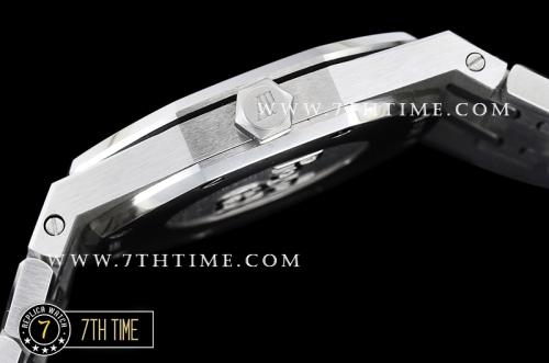 Royal Oak Ladies 33mm SS/SS Black Dial Swiss ETA Quartz