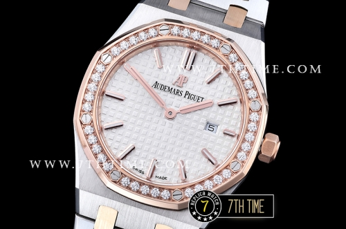 Royal Oak Ladies 33mm Diamonds RG/SS White Dial Swiss Quartz