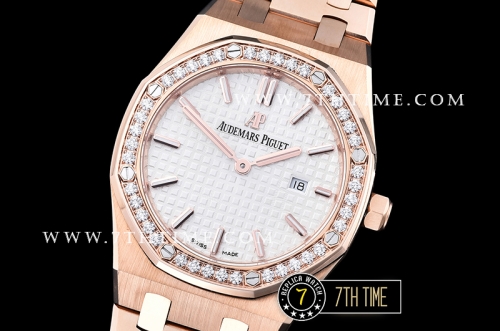 Royal Oak Ladies 33mm Diamonds RG/RG White Dial Swiss Quartz