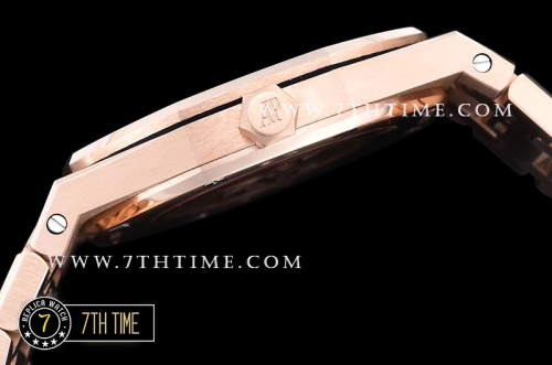 Royal Oak Ladies 33mm Diamonds RG/RG White Dial Swiss Quartz