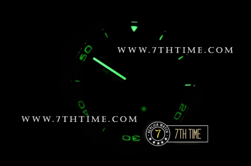 Royal Oak Offshore Diver 15710 42mm White Checkered Dial SS/RU Asia 2824