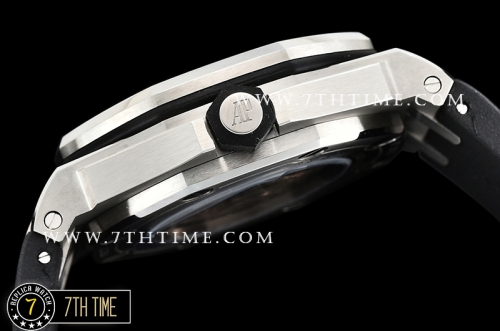 Royal Oak Offshore Diver 15710 42mm White Checkered Dial SS/RU Asia 2824