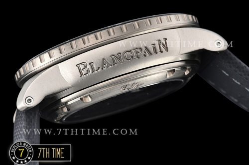 Blancpain Fifty Fathoms Black Dial with Markers Asia 23J