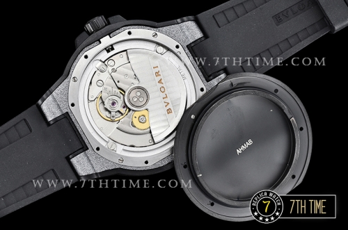Bvlgari Diagono Magnesium Ceramic Bezel Special Gray Silver "Motorlac" Coated Dial with Numerals & Stick Markers