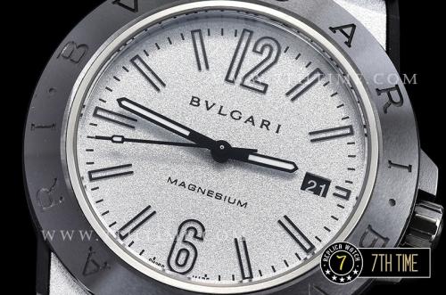 Bvlgari Diagono Magnesium Ceramic Bezel Special Gray Silver "Motorlac" Coated Dial with Numerals & Stick Markers