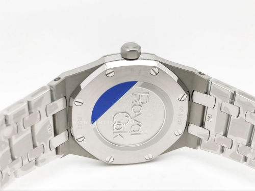 Royal Oak Ladies 67650ST 33mm SS/SS Blue/Stk ZF Sw Qtz