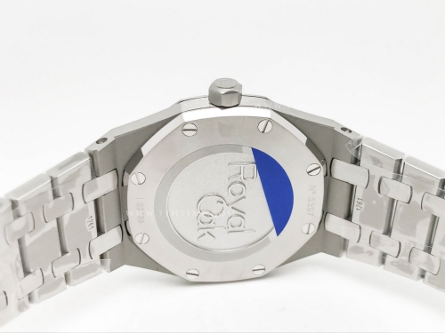 Royal Oak Ladies 67650ST 33mm SS/SS Red/Ara ZF Sw Qtz