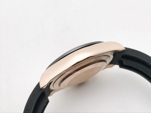 Daytona 116515 CER RG/RU Gold/Blk/Stk GDF A3836