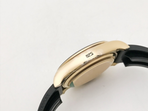 Daytona 126518LN CER YG/RU Blk/Gold/Dia RCF A4131