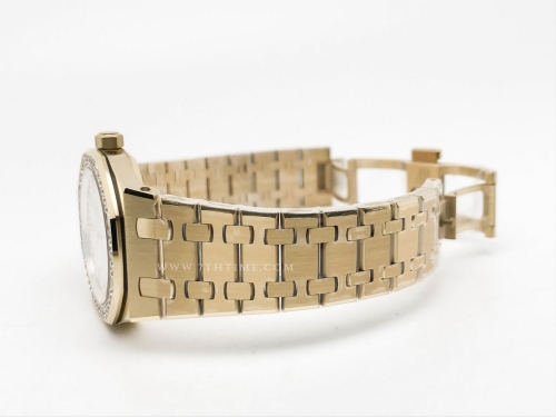 Royal Oak Ladies 67651BA Dia YG/YG Wht/Stk ZF Sw Qtz