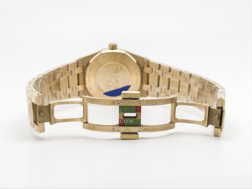 Royal Oak Ladies 67651BA Dia YG/YG Blue/Stk ZF Sw Qtz