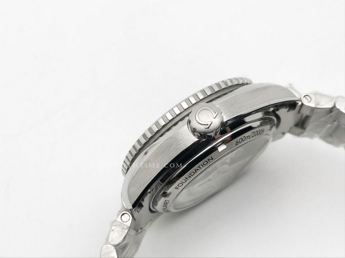 Planet Ocean 600M GMT Blue SS/SS Blue BLS A8906