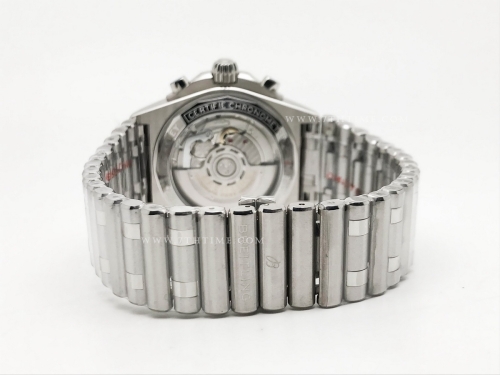 Chronomat B01 Wales SS/SS Red/Stk BLS Asia 7750