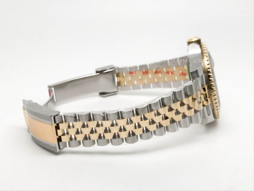 GMT II 126713 904 Jub YG/SS Clean DD3285 CHS