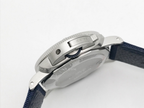 Submersible QuarantaQuattro 44mm SS/NY Blue VSF P900