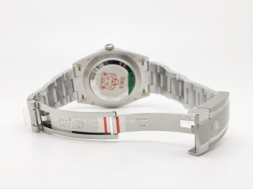 Oyster Pert. 41mm 124300 SS/SS Silver EWE A3230