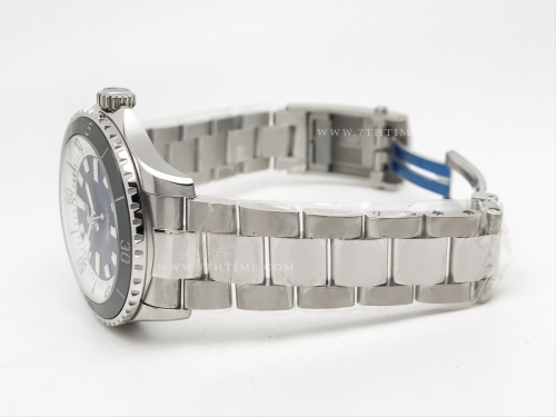 Superocean 44mm Blk SS/SS Blue TF Asia 2824