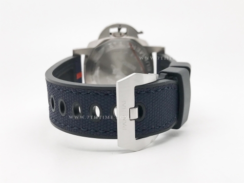 Submersible GMT Luna Rossa 42mm TI/NY Blue VSF P900