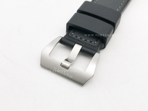 PAM 1579 Submersible Luna Rossa SS/RU White VSF P900