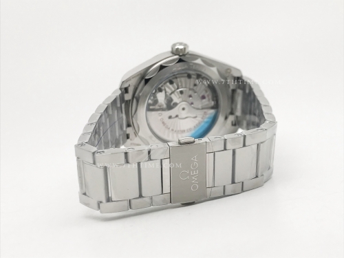 Aqua Terra GMT Worldtimer 43mm SS/SS Green VSF A8938