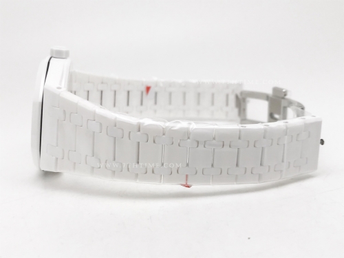 Royal Oak 41mm 15500 Wht CER/CER Silv APSF A4302