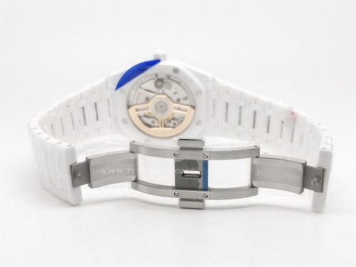 Royal Oak 41mm 15500 Wht CER/CER Blk APSF A4302