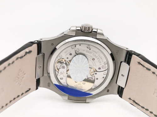 Nautilus Moon Phase 5722 Dia SS/LE Blue PPF A240