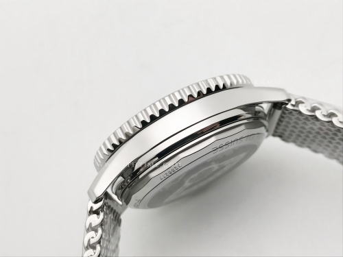 Navitimer B01 Chrono 43mm SS/SS Green OXF A7750