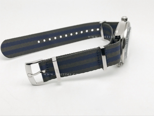 Seamaster 300 James Bond 60th Anni SS/NY BLS A8806