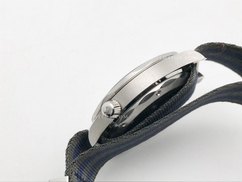 Seamaster 300 James Bond 60th Anni SS/NY BLS A8806