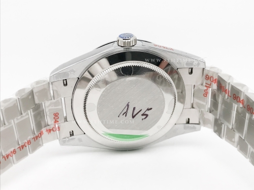 DayDate 40mm 904L Flt SS/SS L-Blue T/Stk GMF A2836