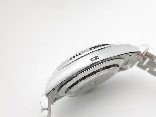 DayDate 40mm 904L Flt SS/SS S-Silv/Stk GMF A2836