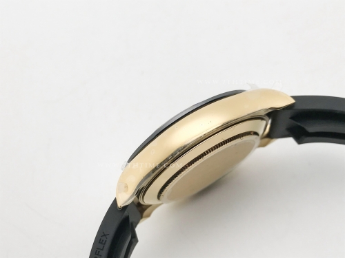 Daytona 116518 904L Wt YG/RU Gold/Stk SWF SH4130