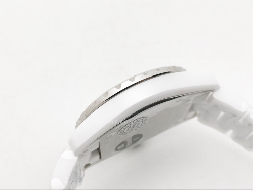 XHANEL J-12 38mm Wht CER/CER MOP/Num Dia HTF A2892