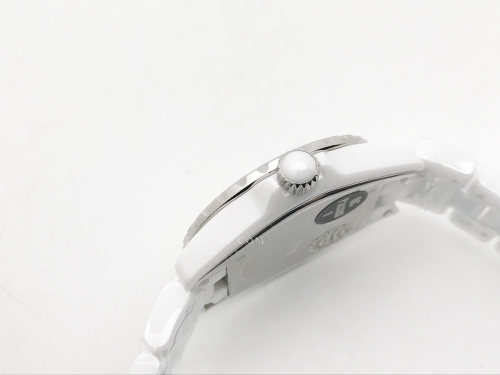 XHANEL J-12 38mm Wht CER/CER Wht/Blue Num HTF A2892