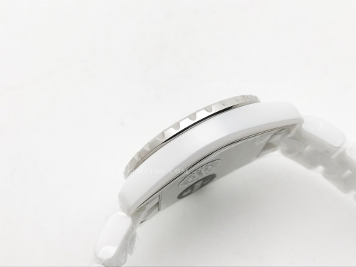 XHANEL J-12 33mm Wht CER/CER Wht/Wht Num HTF Qtz