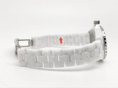 XHANEL J-12 33mm Wht CER/CER W-MOP/Dia HTF Qtz