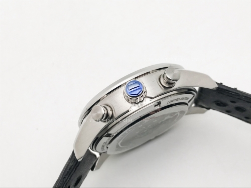 Carrera Chrono 42mm Wht SS/LE Wht/Blk A8F VK63A