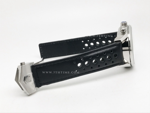 Carrera Chrono 42mm Wht SS/LE Blk/Wht A8F VK63A