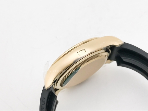 Daytona 126518LN YG/RU White/Stk EWE A4131