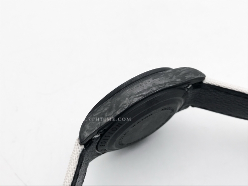 Daytona DIW Carbon Cream FC/NY White N6F A4130