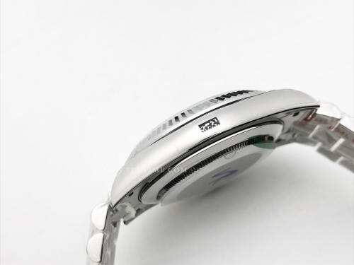 DayDate 40mm 904L Flt SS/SS Met/Dia GMF VR3255