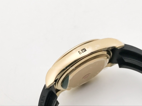 Daytona 126518LN 904L YG/RU Black/Stk EWE A4131