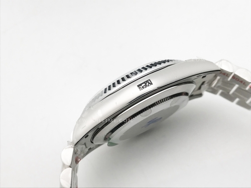 DayDate 40mm 904L Flt SS/SS Wht/Rm/Stk GMF VR3255