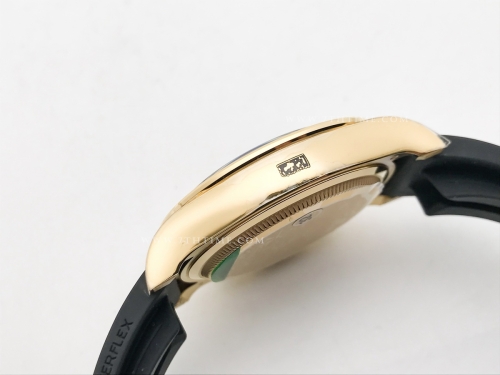 Daytona 126518LN 904L YG/RU Gold/Stk VSF DD4131