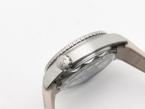 Planet Ocean 43.5mm Brz Cer SS/RU Beige VSF A8900