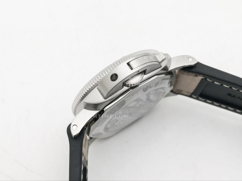 PAM 1518 Sub Navy Seals 44mm SS/RU G-Blk VSF P900